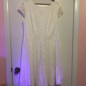 Chic White Lace Formal Dress